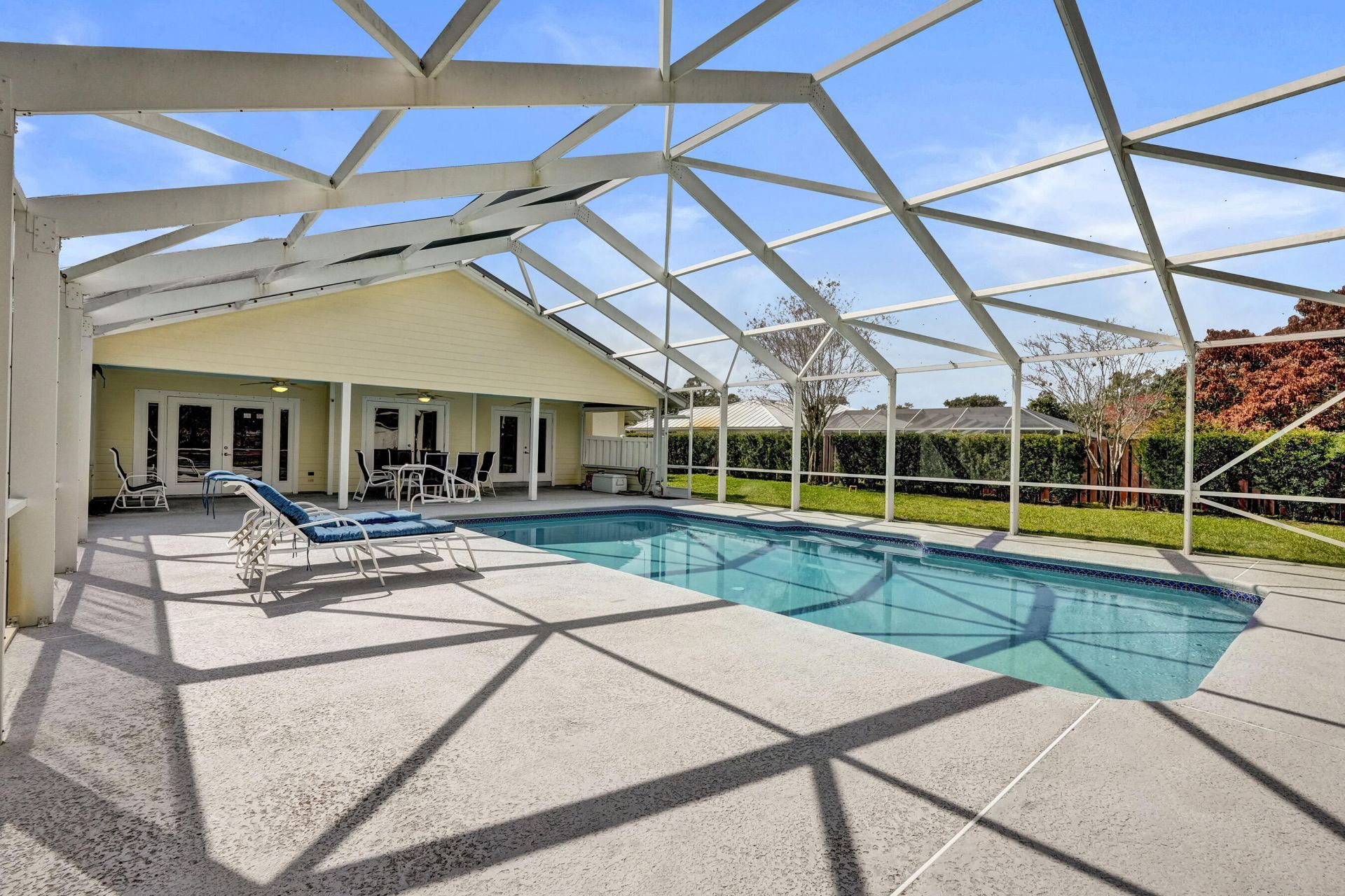 901 NE Town Terrace, Jensen Beach, FL 34957 Photo