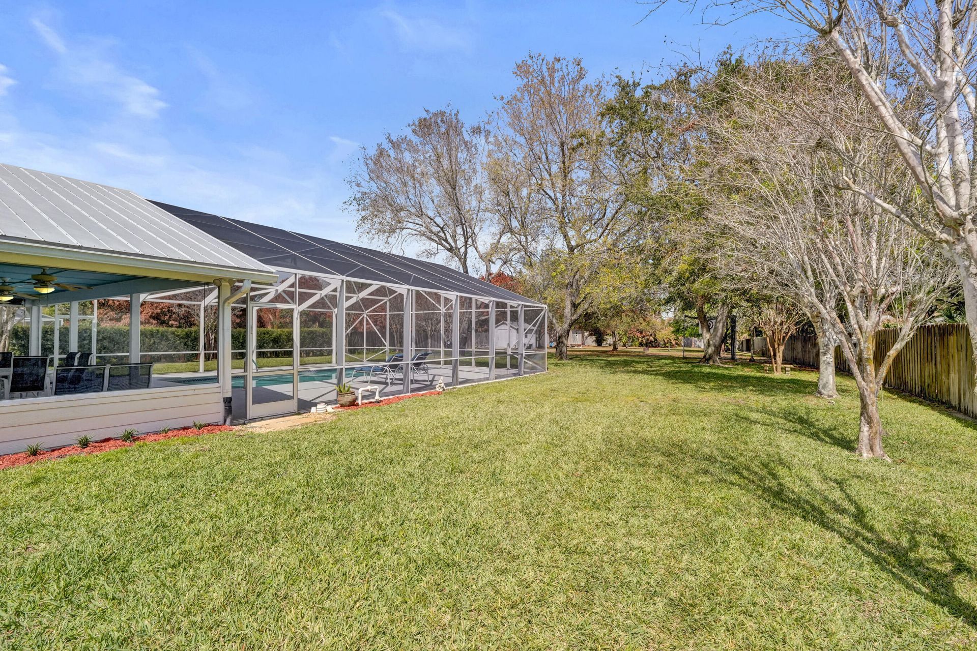 901 NE Town Terrace, Jensen Beach, FL 34957 Photo