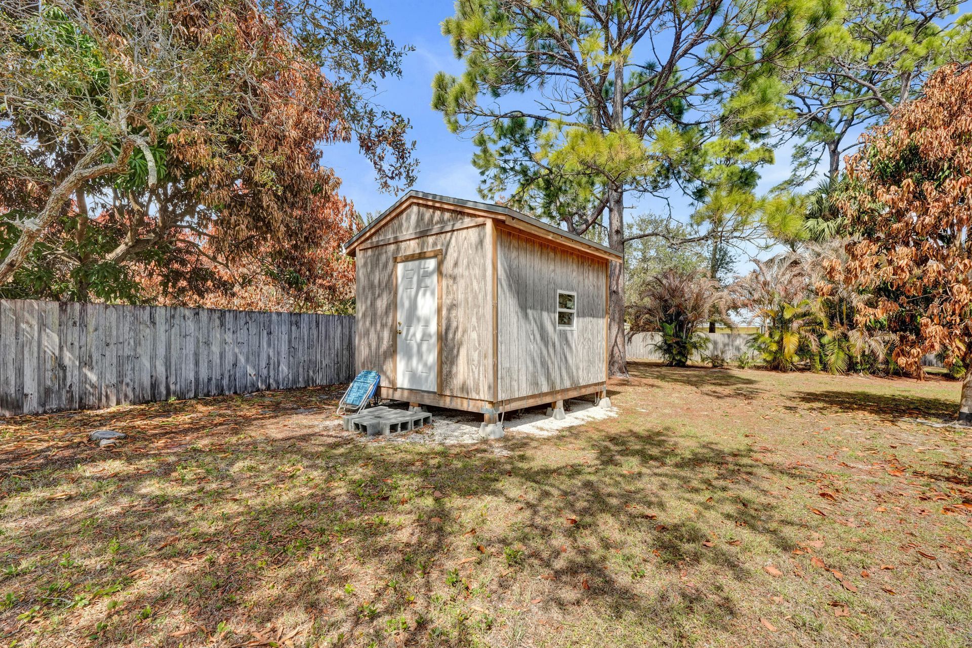 901 NE Town Terrace, Jensen Beach, FL 34957 Photo