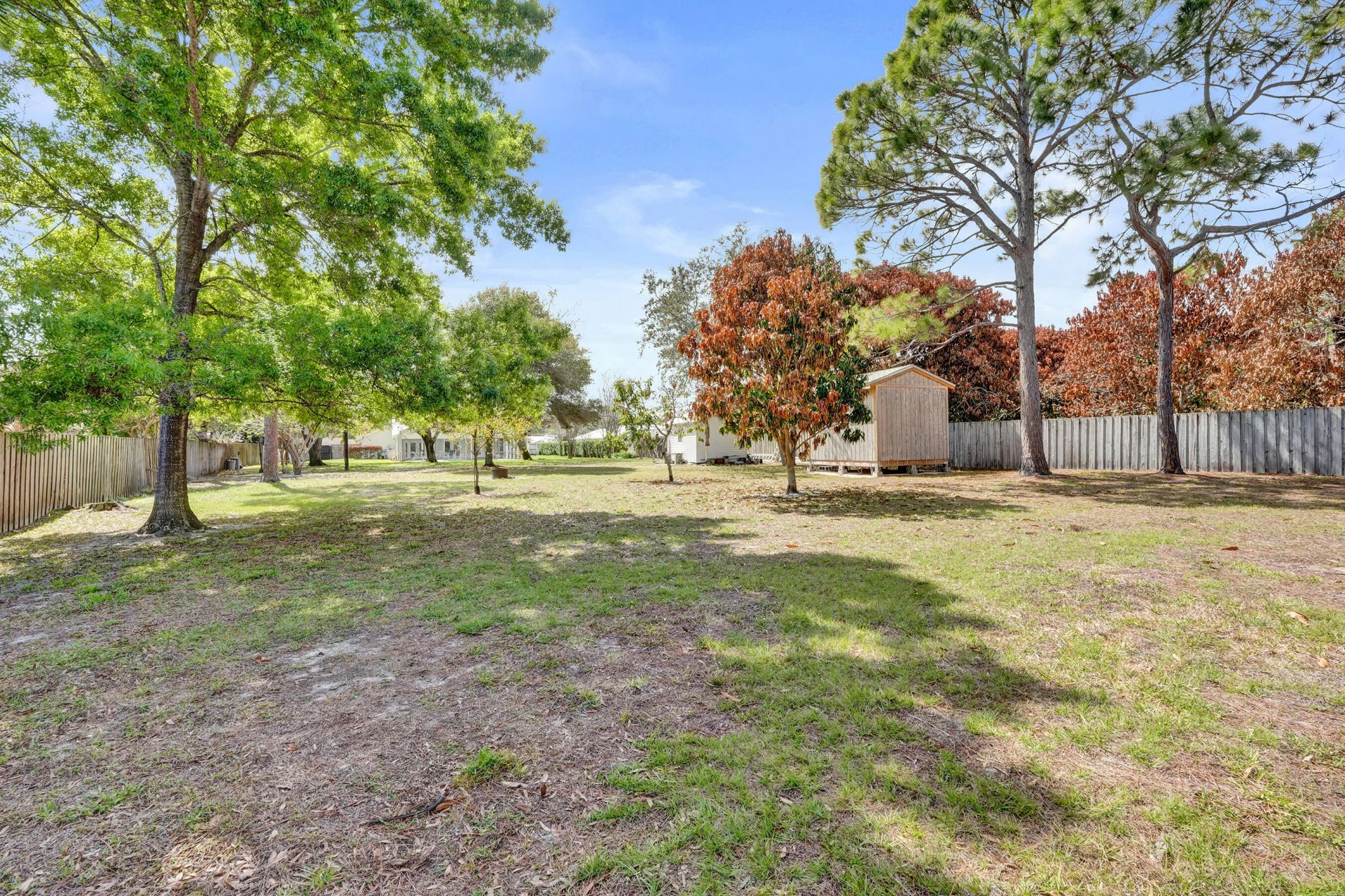 901 NE Town Terrace, Jensen Beach, FL 34957 Photo