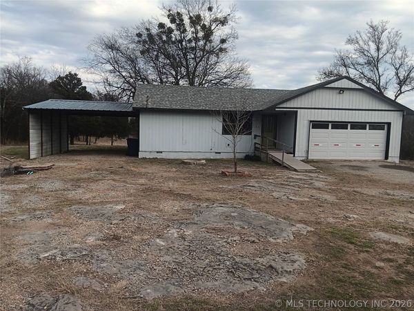 1206 N Lakeside Drive N, Adair, OK 74330