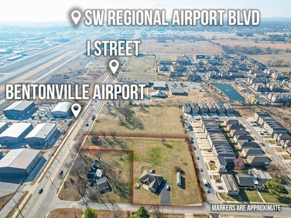 1009 SW Parnell Drive , Bentonville, AR 72713