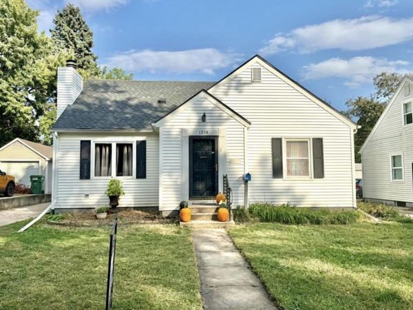 1214 Northwestern Avenue, Ames, IA 50010