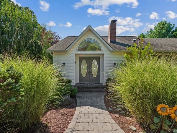 35 Halsey Road, Remsenburg, NY 11960