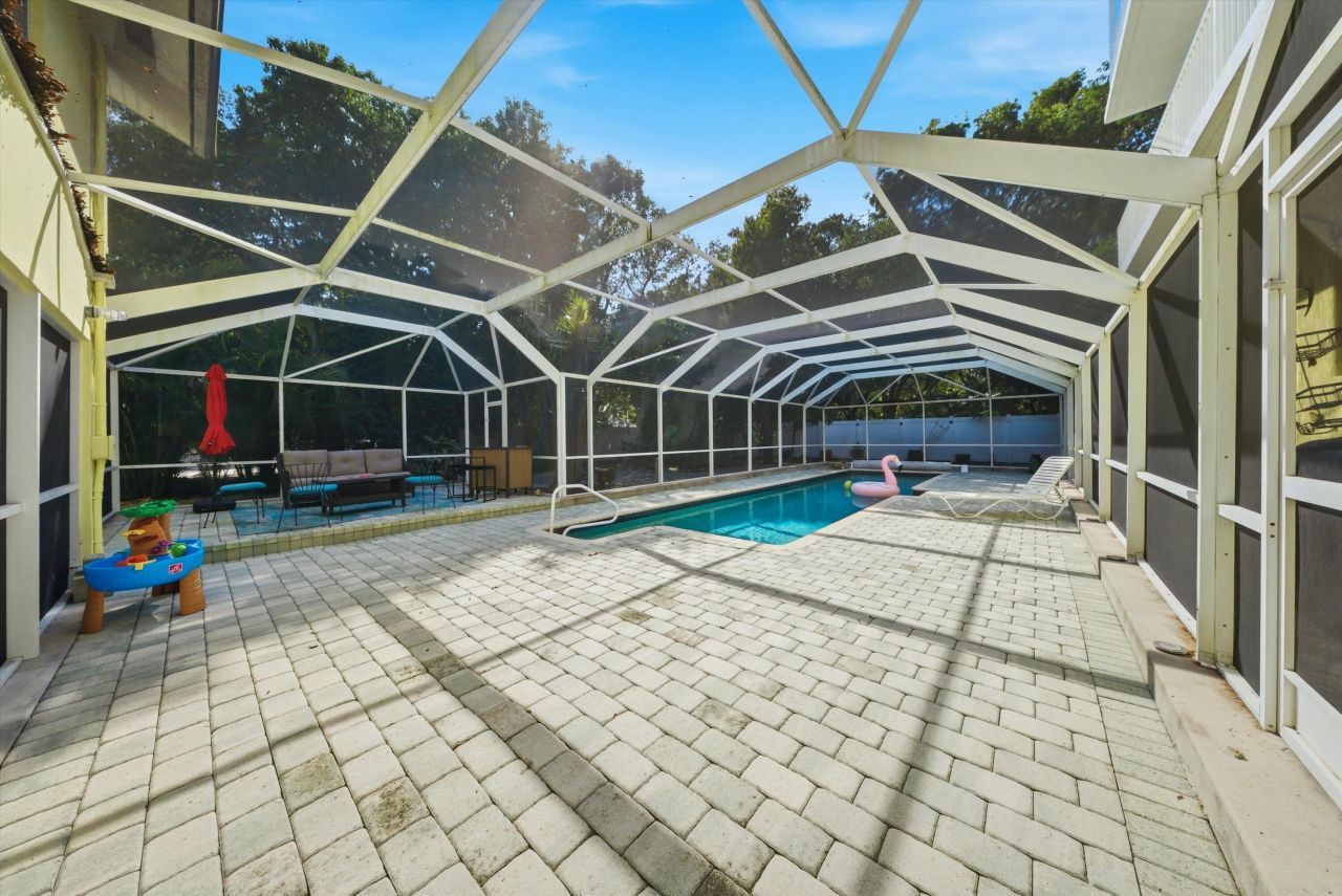 155 Fontaine Drive, Tavernier, FL 33070 Photo