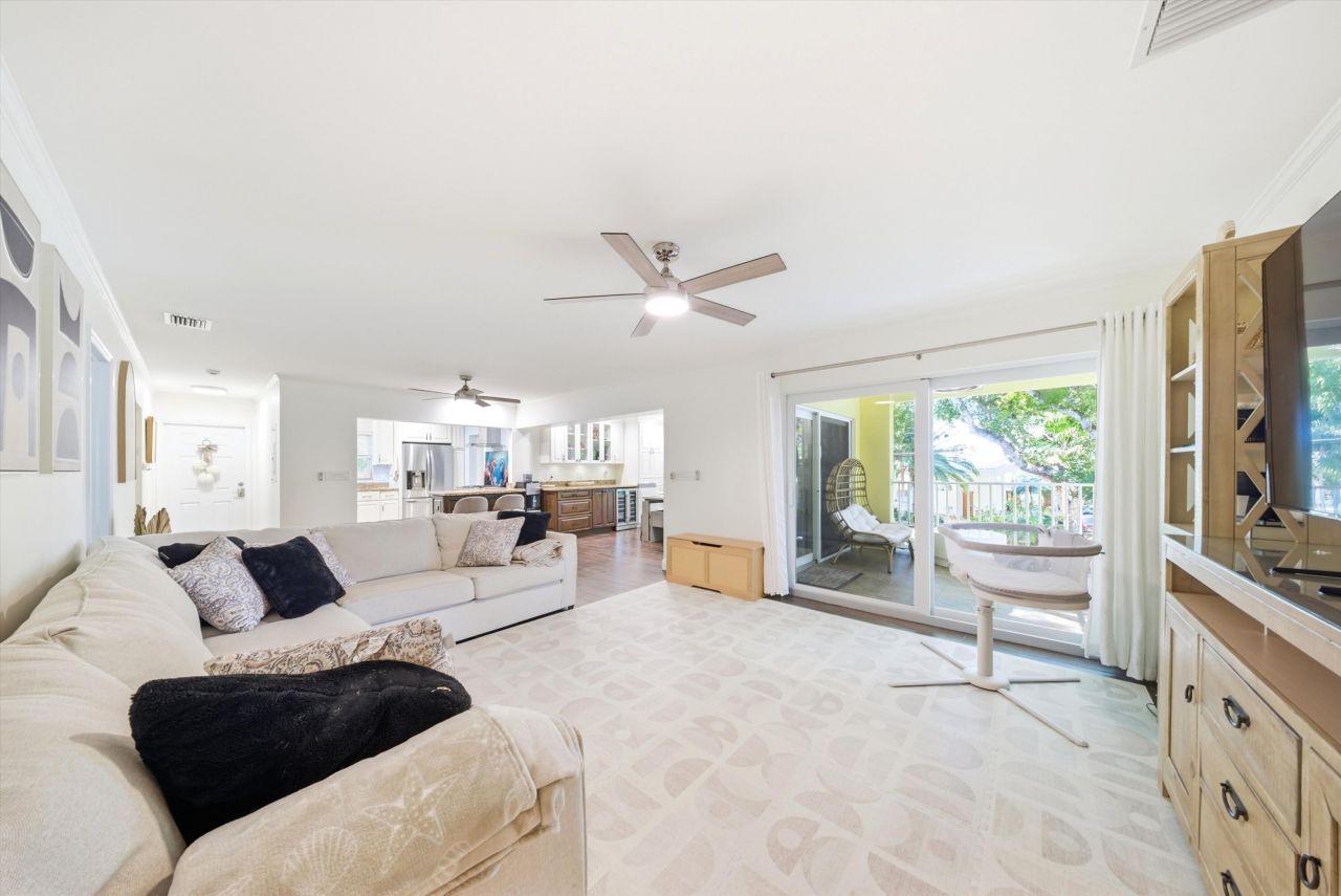 155 Fontaine Drive, Tavernier, FL 33070 Photo