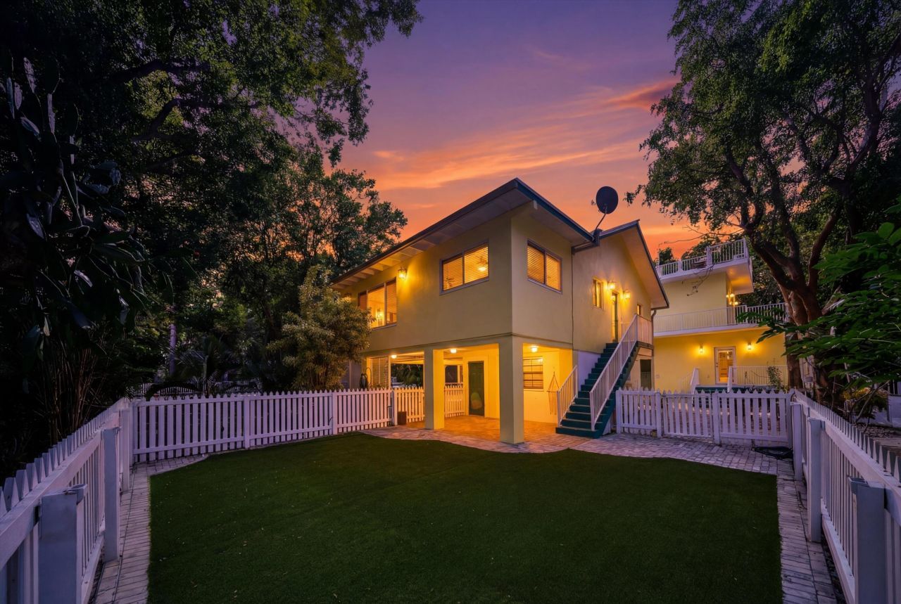 155 Fontaine Drive, Tavernier, FL 33070 Photo