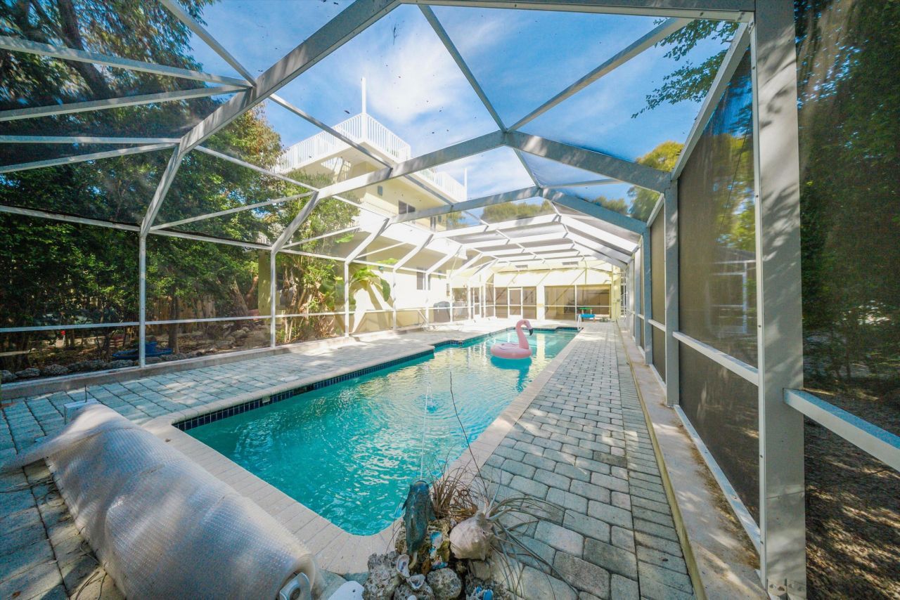 155 Fontaine Drive, Tavernier, FL 33070 Photo