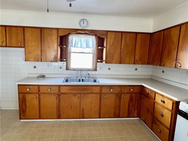374 Tenney Avenue, Youngstown, OH 44405 Photo 4