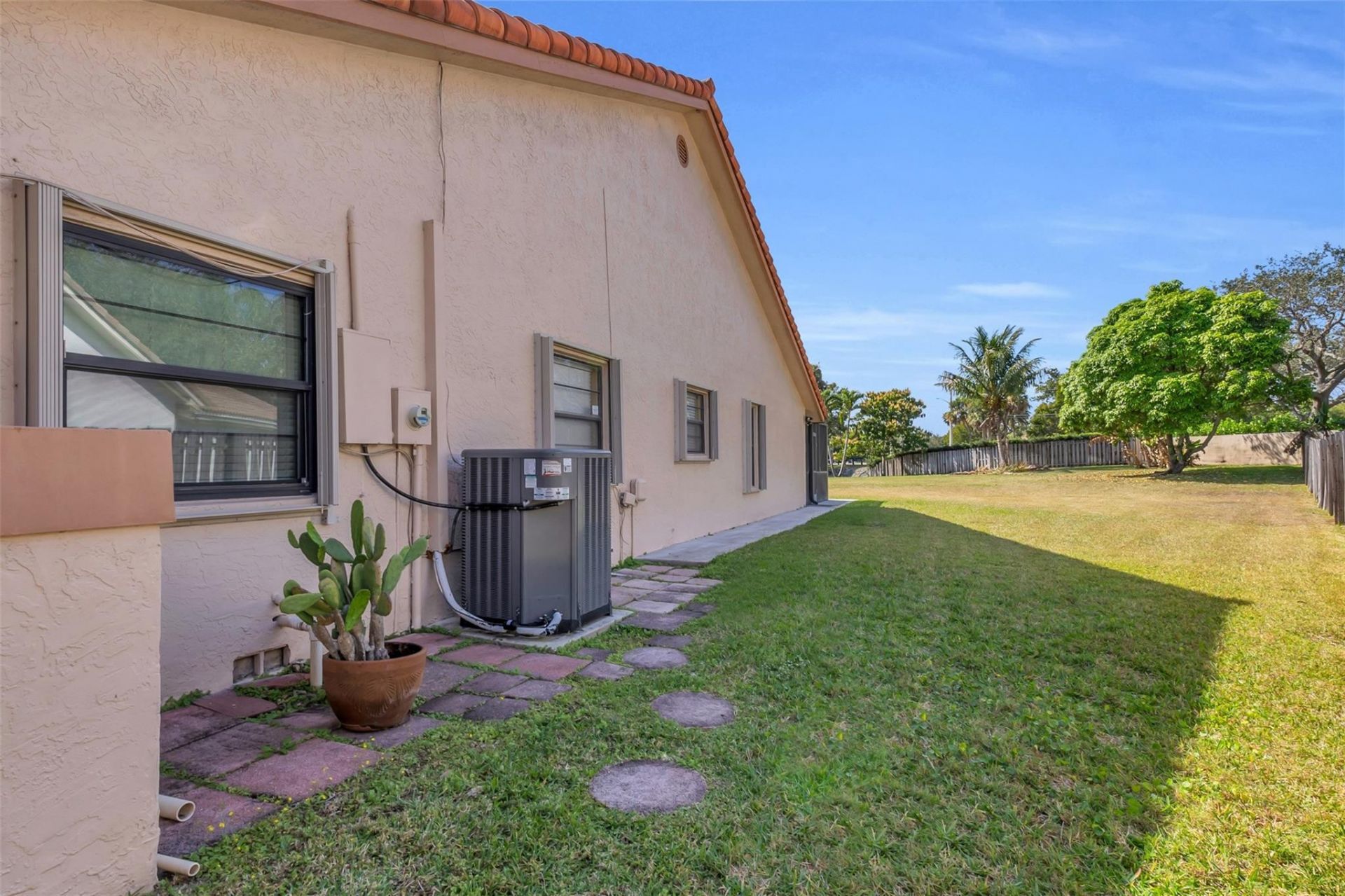 10170 NW 10th Street, Plantation, FL 33322 Photo