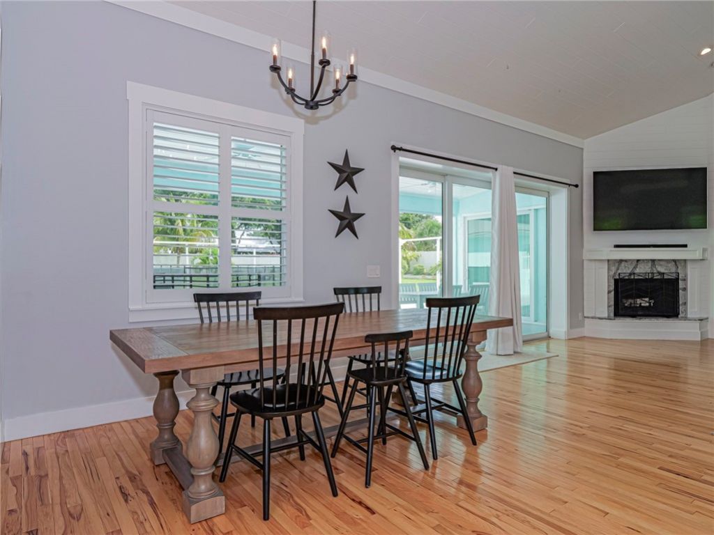 406 9th Court, Vero Beach, FL 32962 Photo