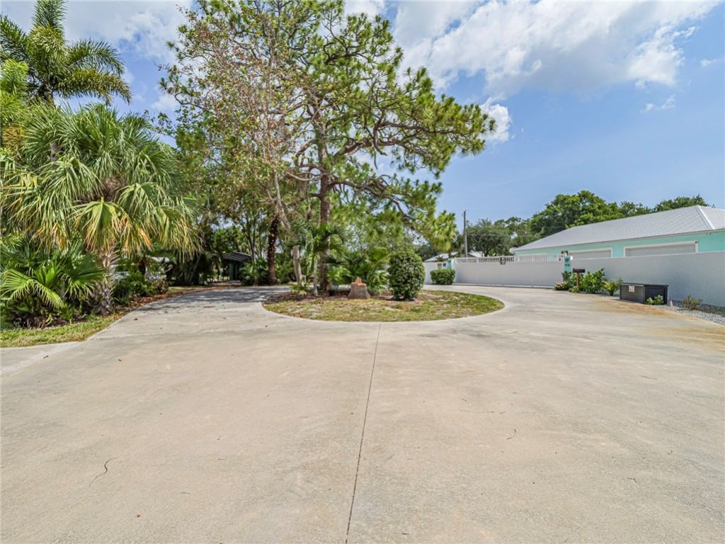 406 9th Court, Vero Beach, FL 32962 Photo