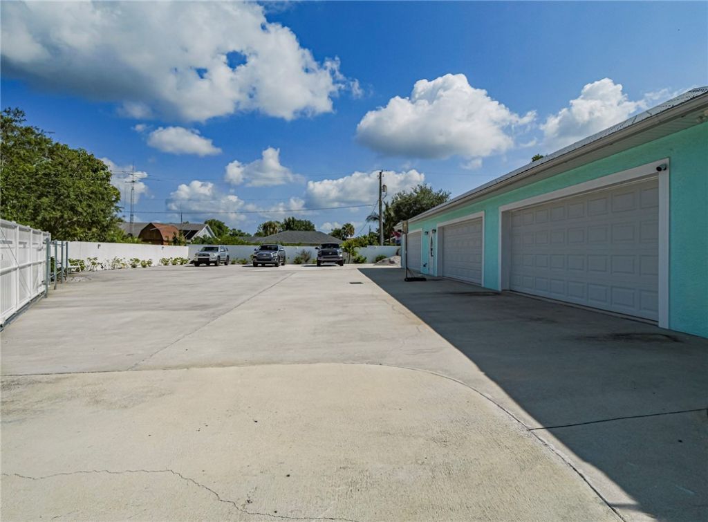 406 9th Court, Vero Beach, FL 32962 Photo