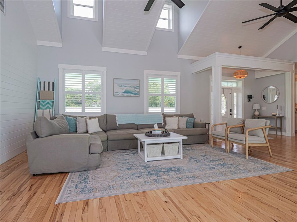 406 9th Court, Vero Beach, FL 32962 Photo