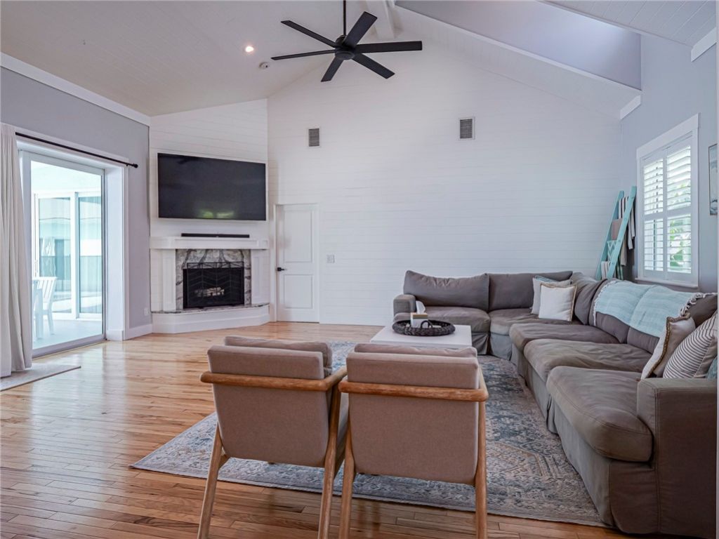 406 9th Court, Vero Beach, FL 32962 Photo