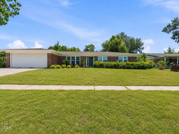 131 H L Sudduth Drive, Panama City, FL 32404