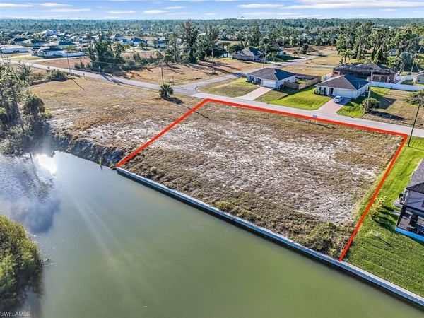 2027 NE 34th TER, CAPE CORAL, FL 33909