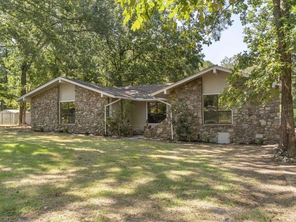 9914 Pinnacle Valley Road, Little Rock, AR 72223