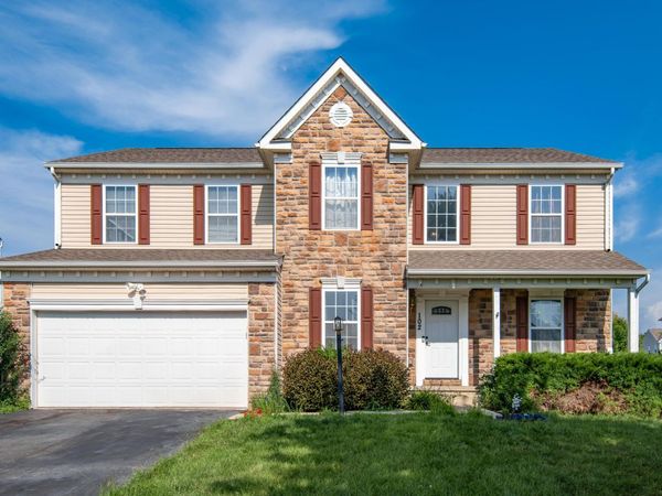 102 Parkdale Drive , Johnstown, OH 43031