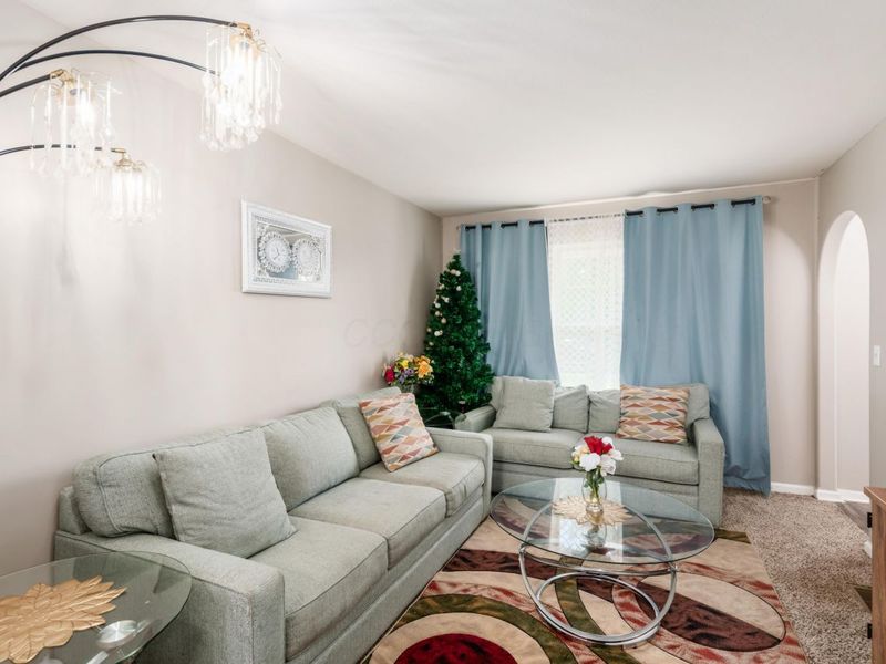 102 Parkdale Drive , Johnstown, OH 43031 Photo 5