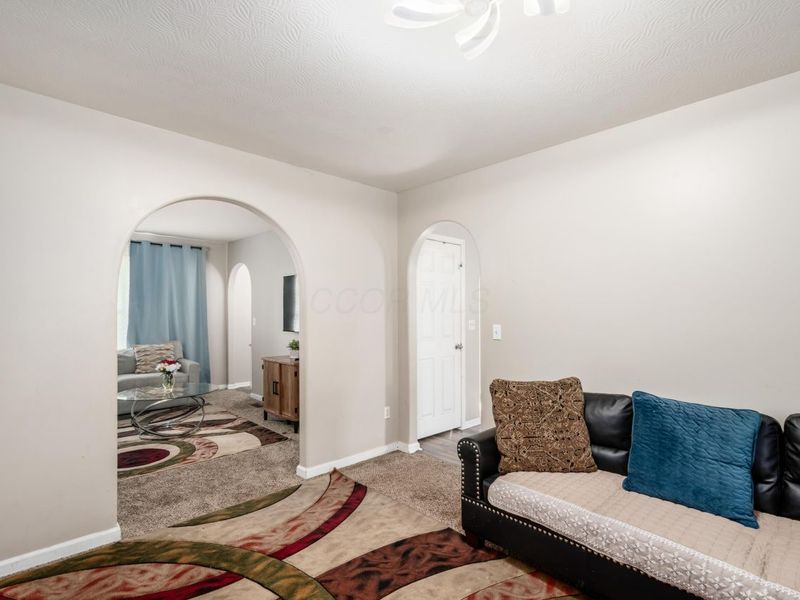 102 Parkdale Drive , Johnstown, OH 43031 Photo 8