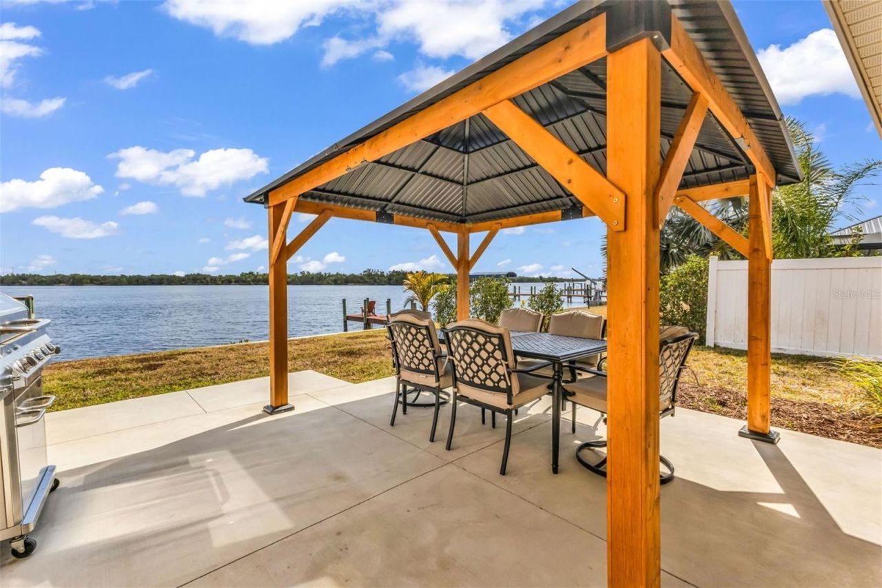 2300 Harbour Drive, Punta Gorda, FL 33983 Photo