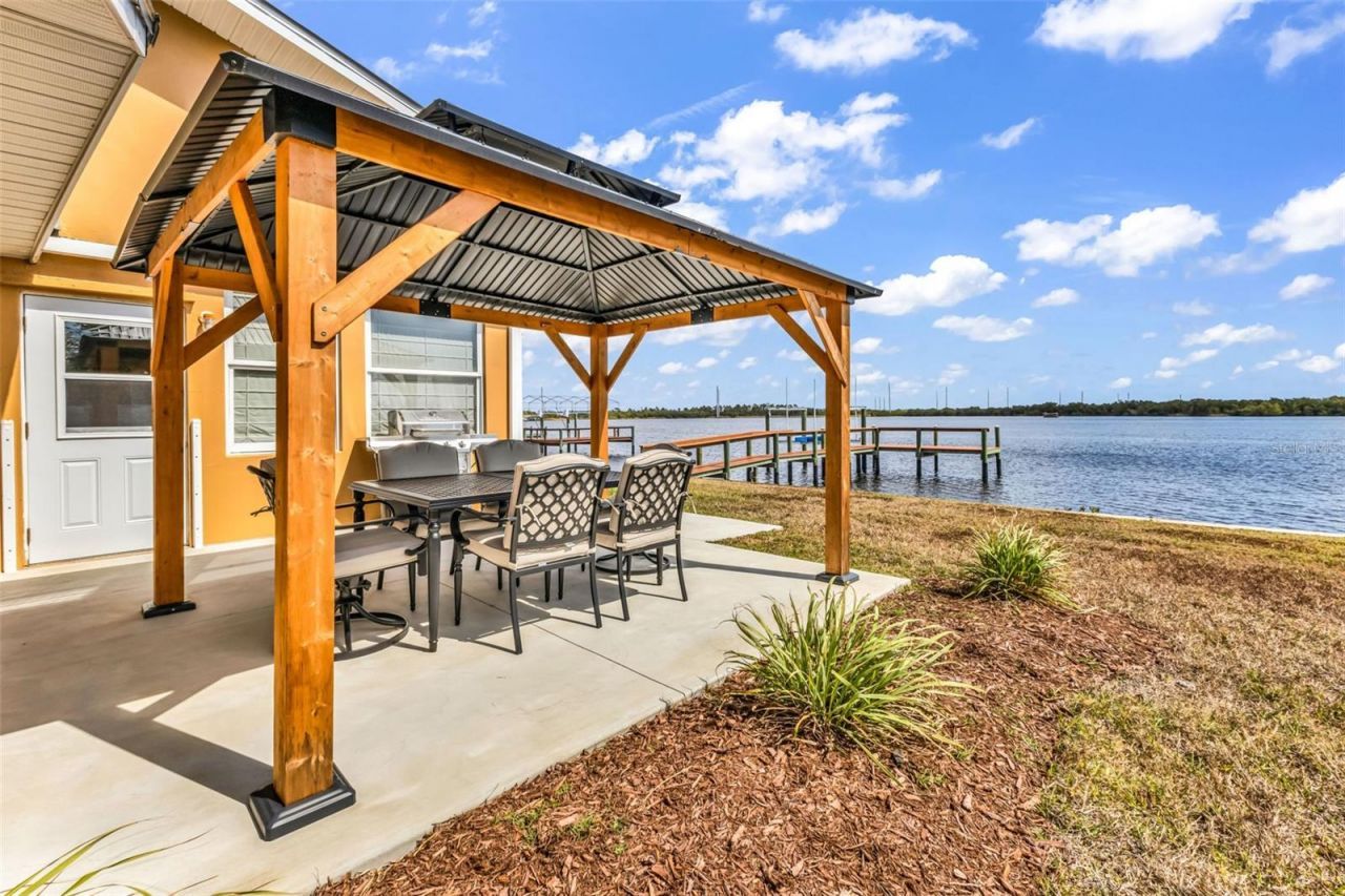 2300 Harbour Drive, Punta Gorda, FL 33983 Photo