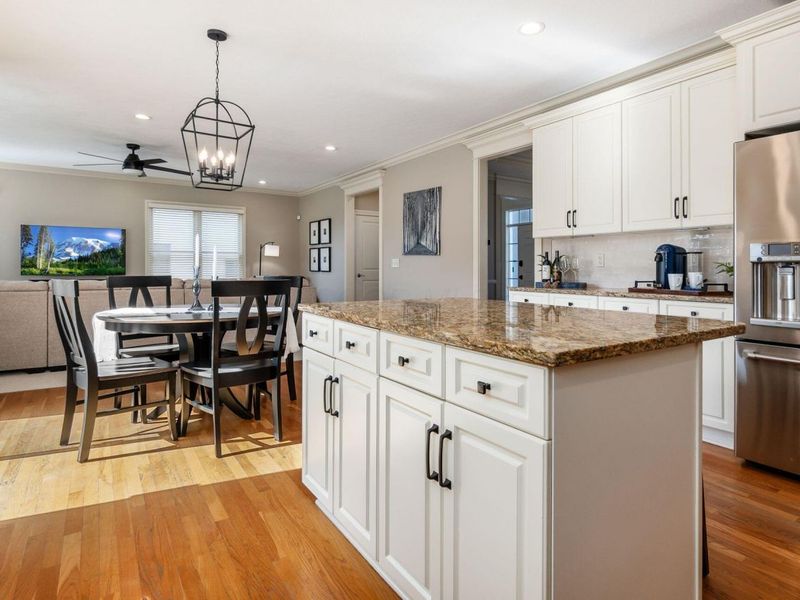 8118 Saybrook Drive, Westerville, OH 43082 Photo 6