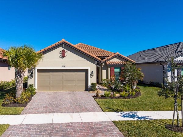 9991 SW Cloister Dr, Port St Lucie, FL 34987