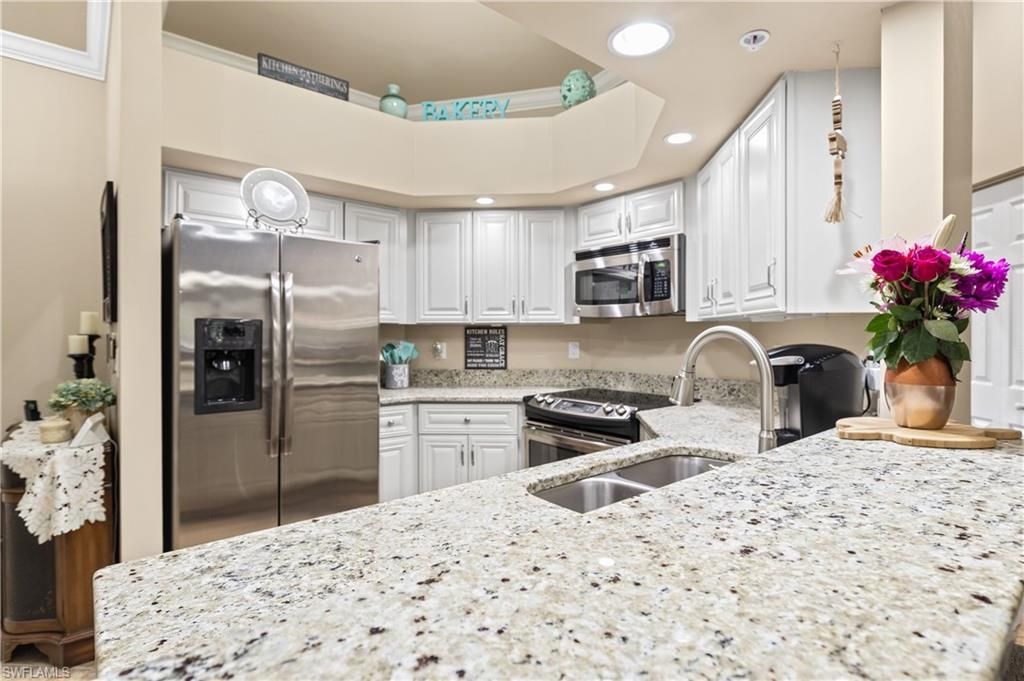 1113 Winding Pines Cir, Unit 205, Cape Coral, FL 33909 Photo