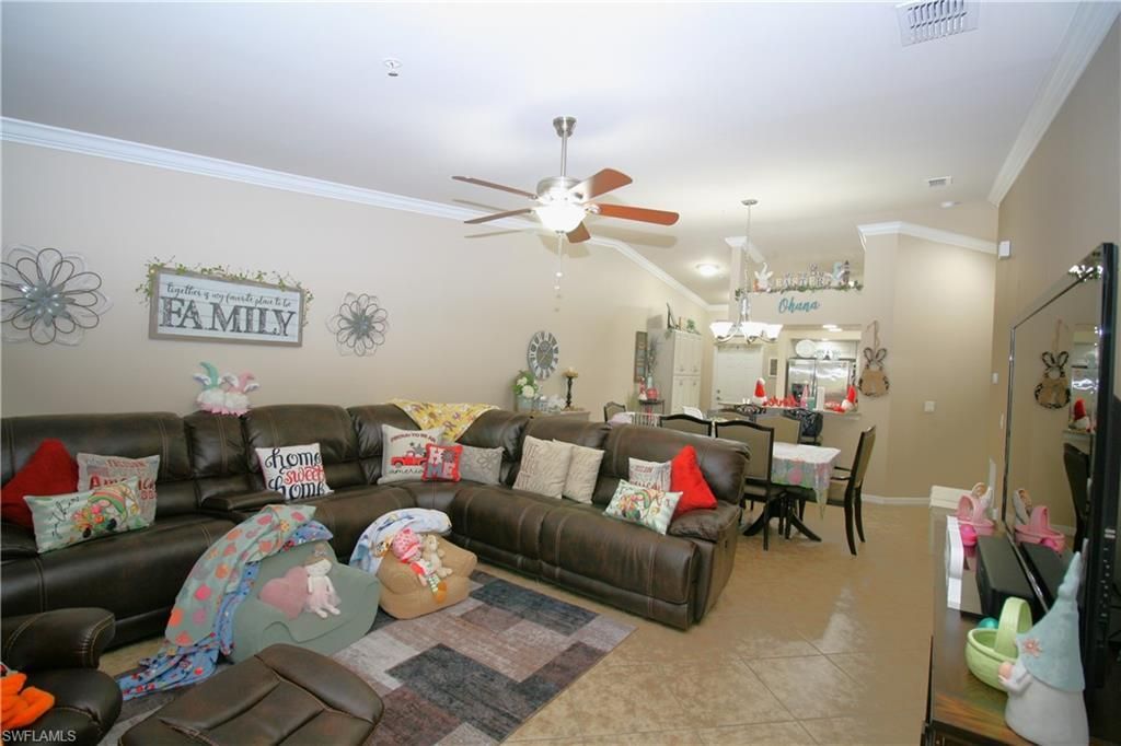 1113 Winding Pines Cir, Unit 205, Cape Coral, FL 33909 Photo