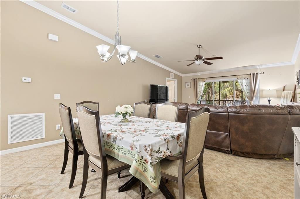 1113 Winding Pines Cir, Unit 205, Cape Coral, FL 33909 Photo