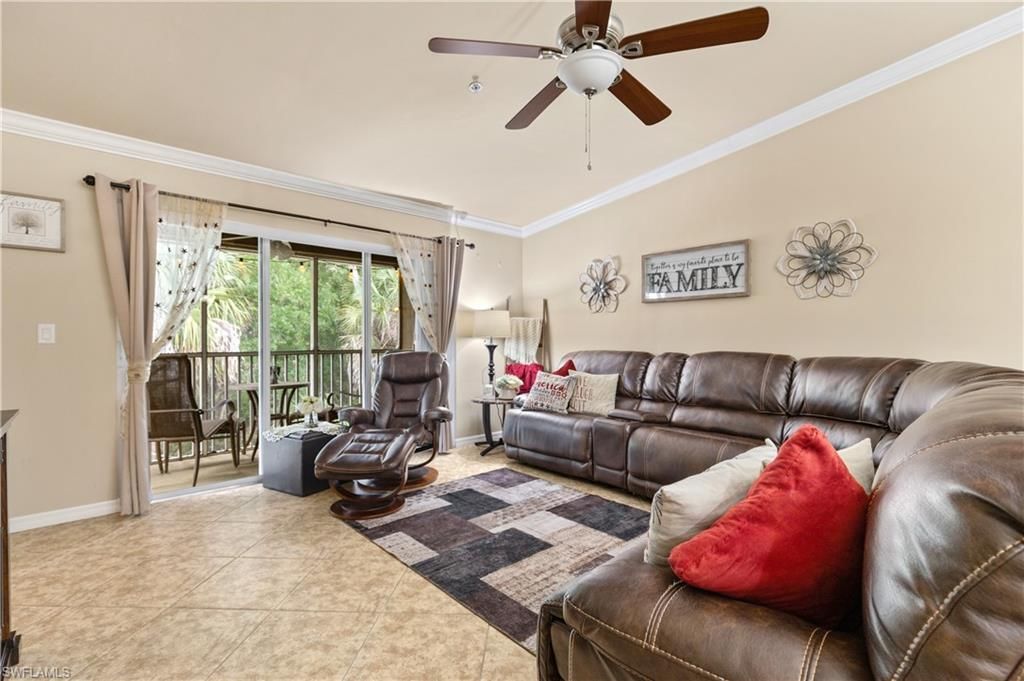 1113 Winding Pines Cir, Unit 205, Cape Coral, FL 33909 Photo