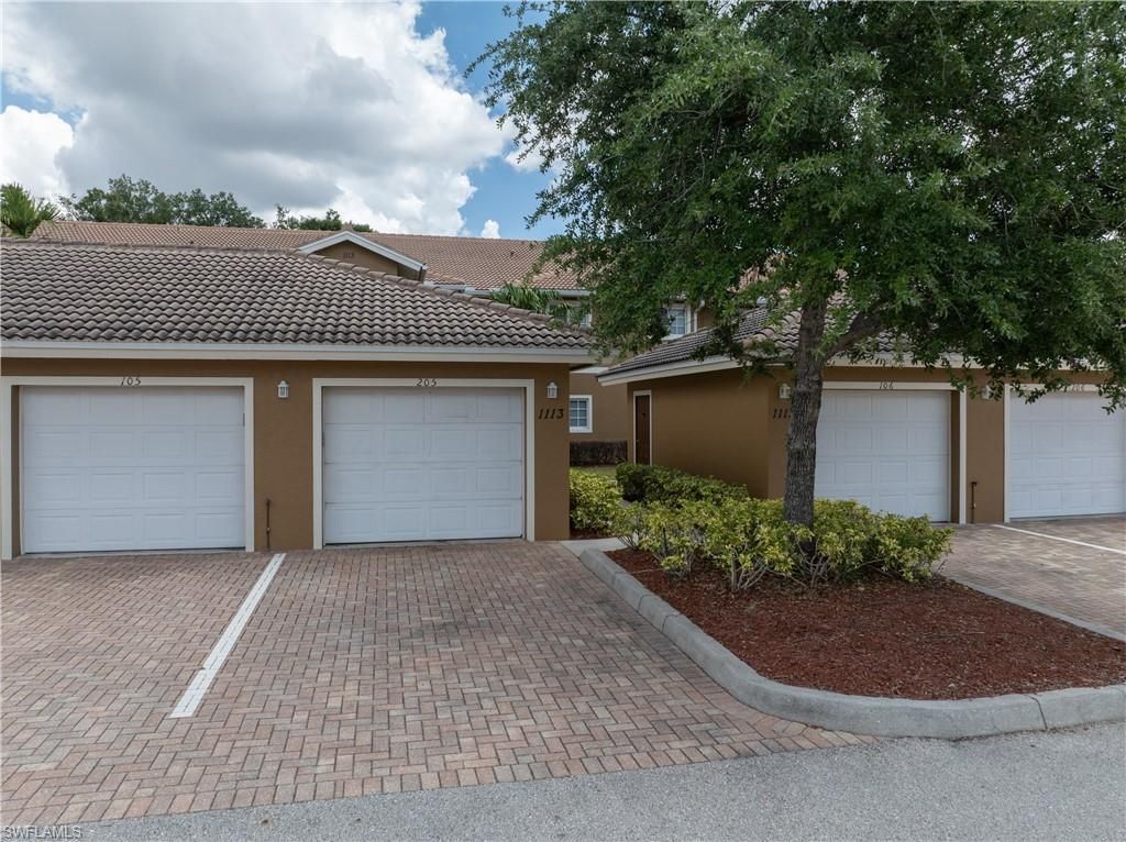 1113 Winding Pines Cir, Unit 205, Cape Coral, FL 33909 Photo