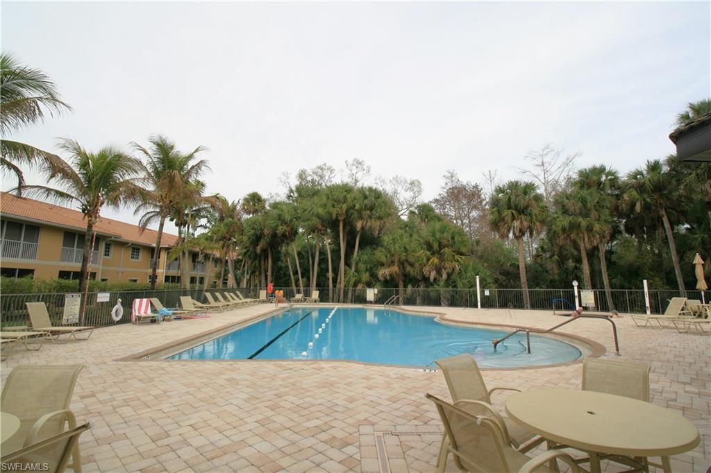 1113 Winding Pines Cir, Unit 205, Cape Coral, FL 33909 Photo