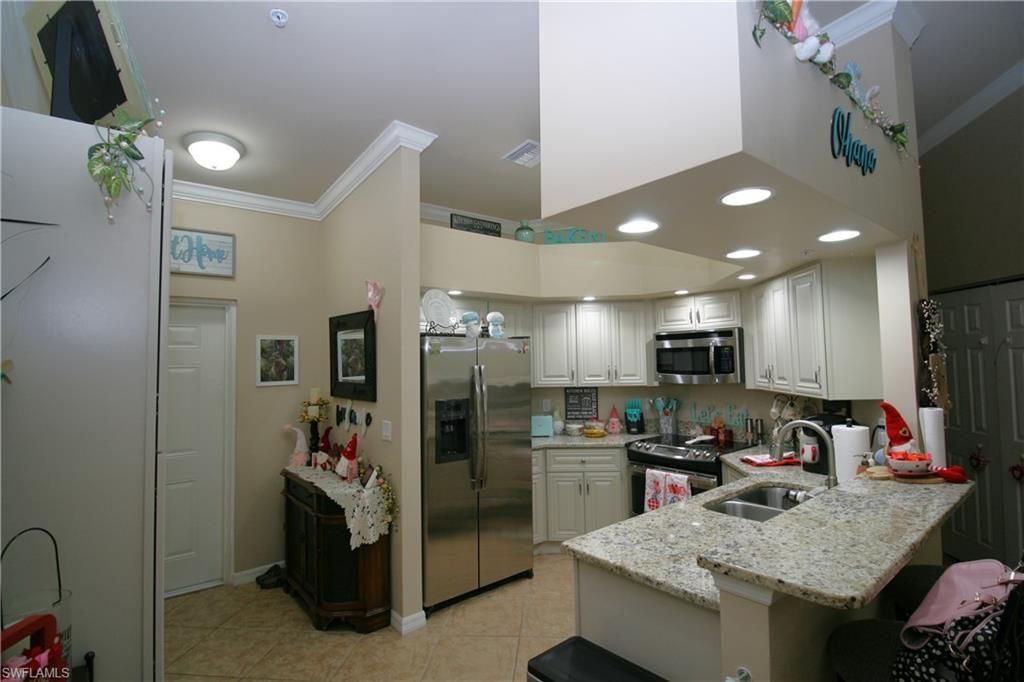 1113 Winding Pines Cir, Unit 205, Cape Coral, FL 33909 Photo