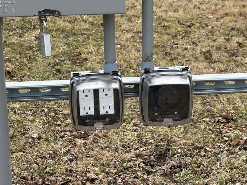 8109 Hayes Avenue, Sandusky, OH 44870 Photo 6