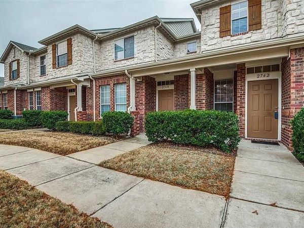 2742 Olympic Park Drive, Grand Prairie, TX 75050