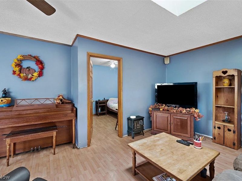 12512 York Boulevard, Garfield Heights, OH 44125 Photo 10