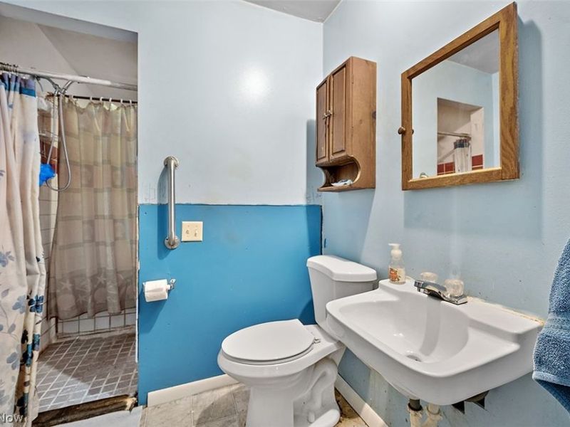 12512 York Boulevard, Garfield Heights, OH 44125 Photo 11