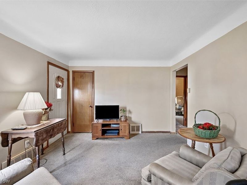 12512 York Boulevard, Garfield Heights, OH 44125 Photo 19