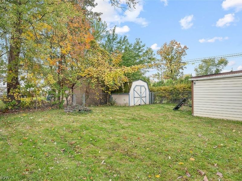 12512 York Boulevard, Garfield Heights, OH 44125 Photo 3