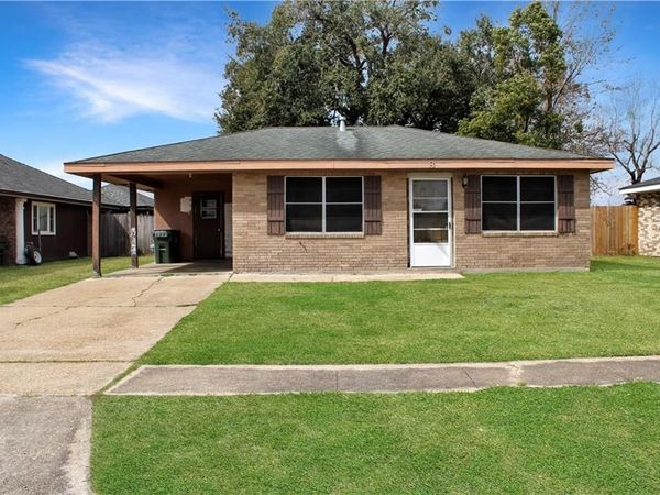 8 KINGSRIDGE Loop , Houma, LA 70363