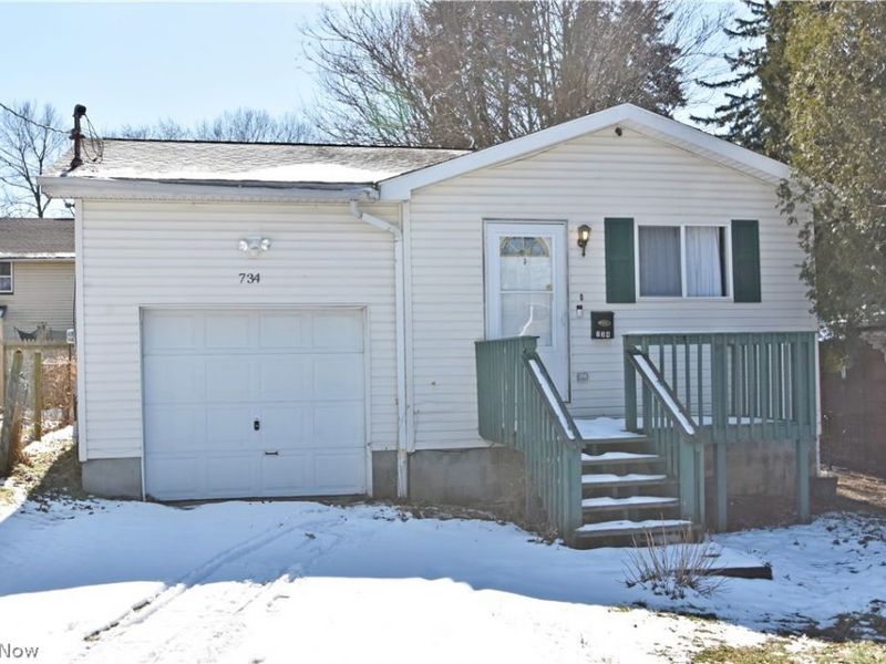 734 Corice Street, Akron, OH 44306 Photo 2