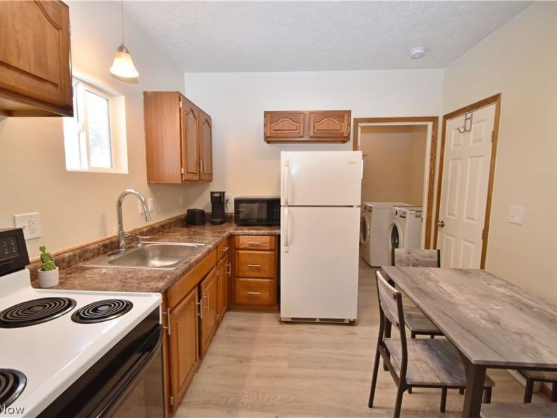 734 Corice Street, Akron, OH 44306 Photo 8