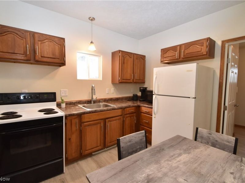 734 Corice Street, Akron, OH 44306 Photo 9