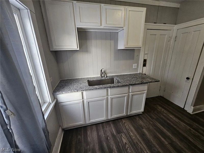 414 E 146th Street, Unit 1, Cleveland, OH 44110 Photo 10