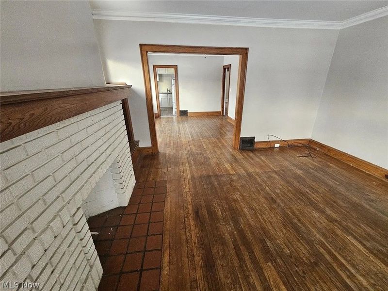 414 E 146th Street, Unit 1, Cleveland, OH 44110 Photo 3