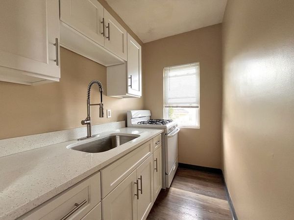 25 Oakland Ave, Unit 3R, Everett, MA 02149