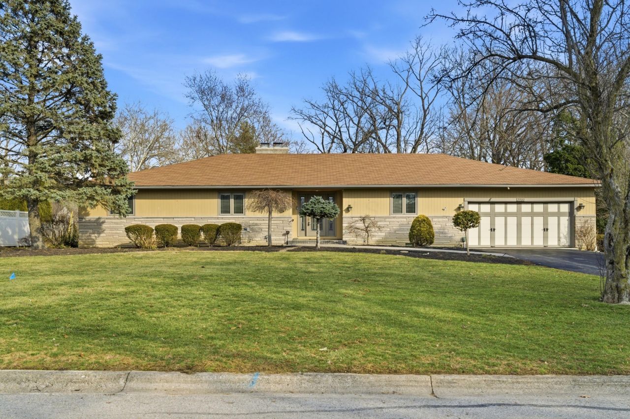 3900 Hillview Drive , Upper Arlington, OH 43220 Main Photo